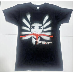 Janelle Monae -Cold War Age of Pleasure Official Tour T-Shirt size Women’s small